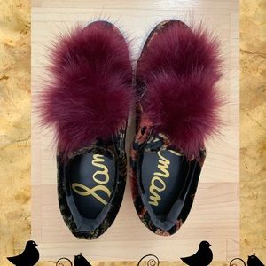 Pom Pom slip on velvet sneakers.size 4.5